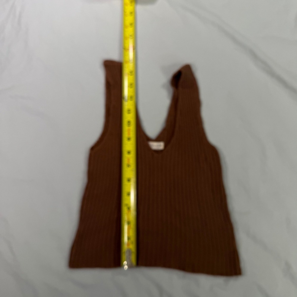 John Galt Brandy Melville Brown Ribbed Knit V-Neck Tank Top Sleeveless Camisole - Picture 5 of 6
